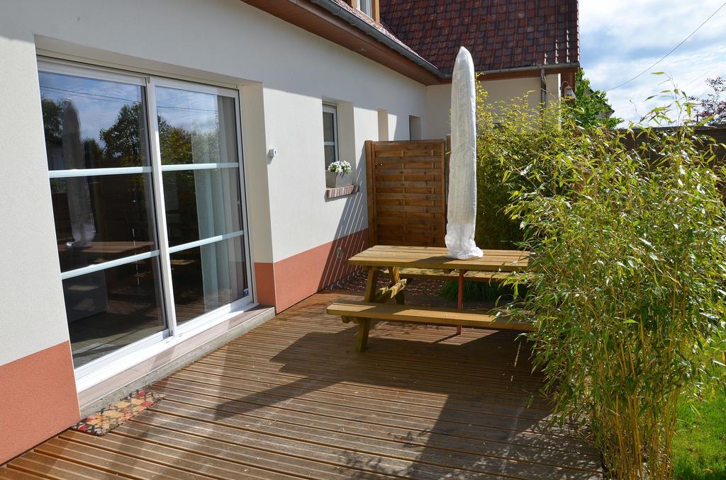 Whitley Cottage Condette エクステリア 写真