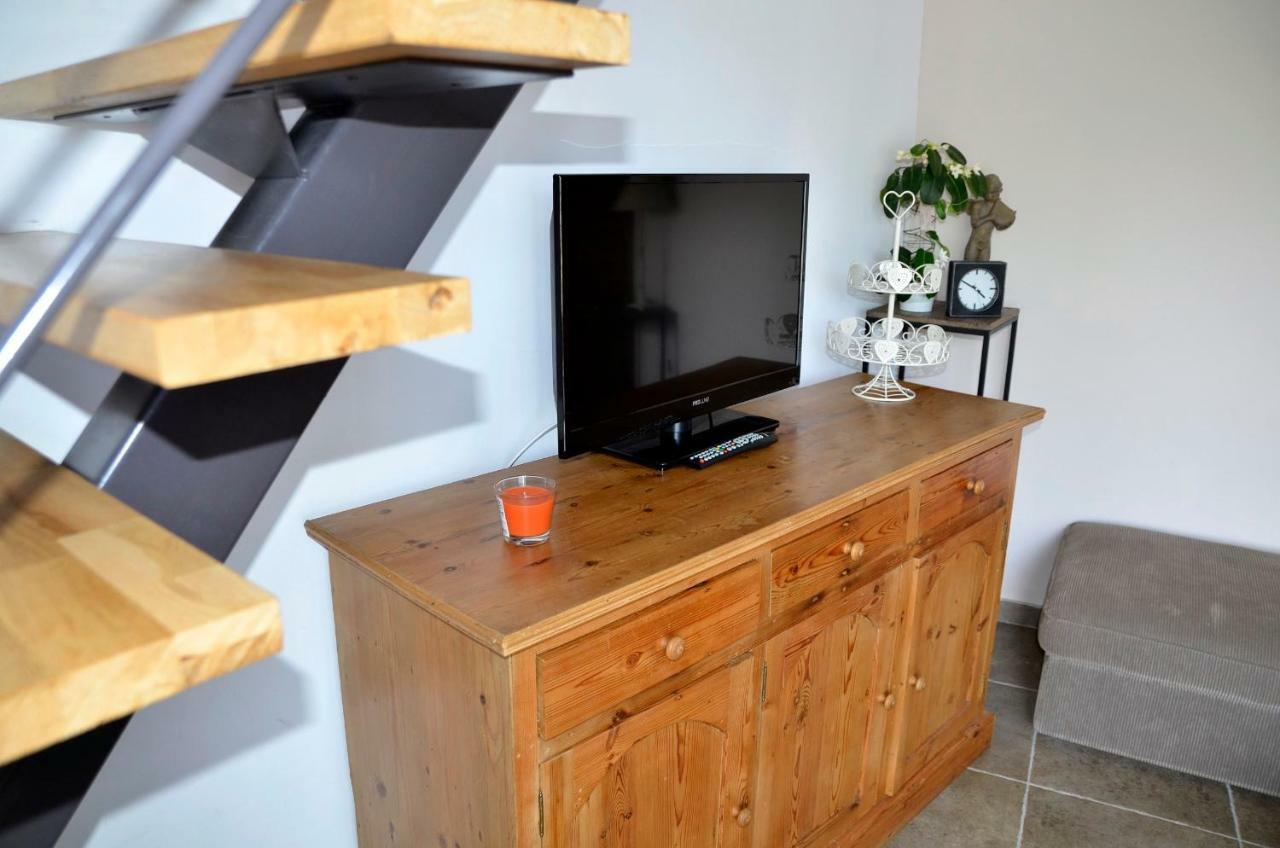 Whitley Cottage Condette エクステリア 写真